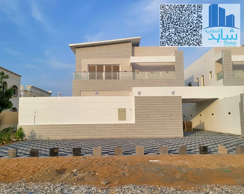 فيلا فاخرة جديدة مكونة من 5 غرف نوم للإيجار | تصميم عصري وموقع متميز63723652818690110
