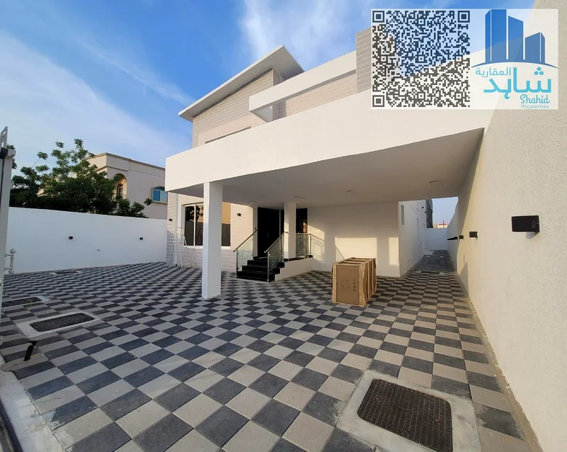 فيلا فاخرة جديدة مكونة من 5 غرف نوم للإيجار | تصميم عصري وموقع متميز63723652818690112