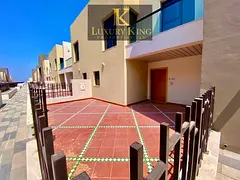 VACANT | PRECIOUS LOCATION | 3 BEDROOM DUPLEX TOWNHOUSE