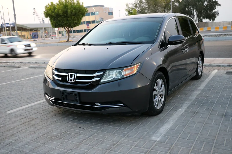 Honda Odyssey 9 seats 2014GCC63612063113089111
