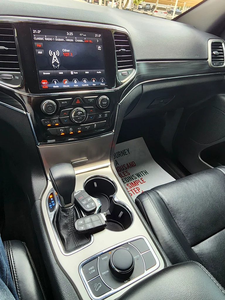 Jeep Grand Cherokee Limited 2019 GCC Model63612071025025112