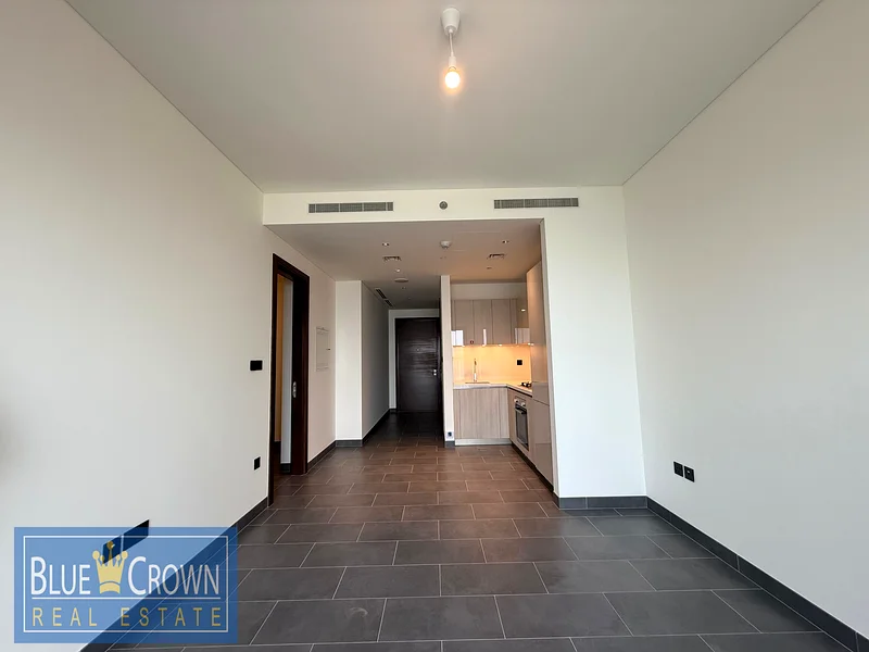 || STUNNING BURJ KHALIFA VIEW || WITH SPACIOUS STUDY ROOM ||63759649600769113
