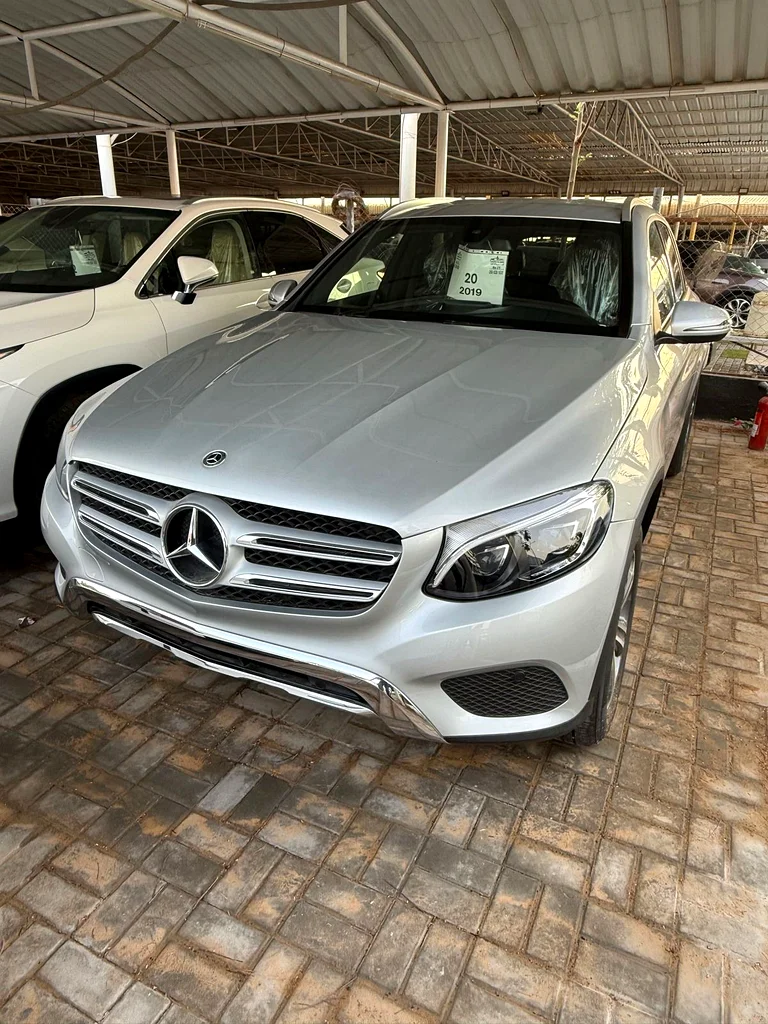 مرسيدس بنز GLC 300 V حالة جيدة63613462013058111