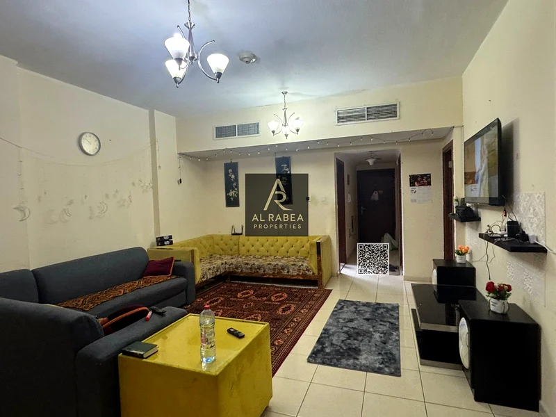 One-bedroom apartment for sale in Orient Tower B, 9th floor, with parking and swimming pool.63867044859139111