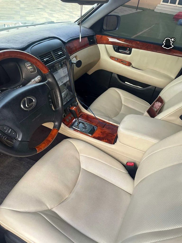 الشارقة63612073101827111