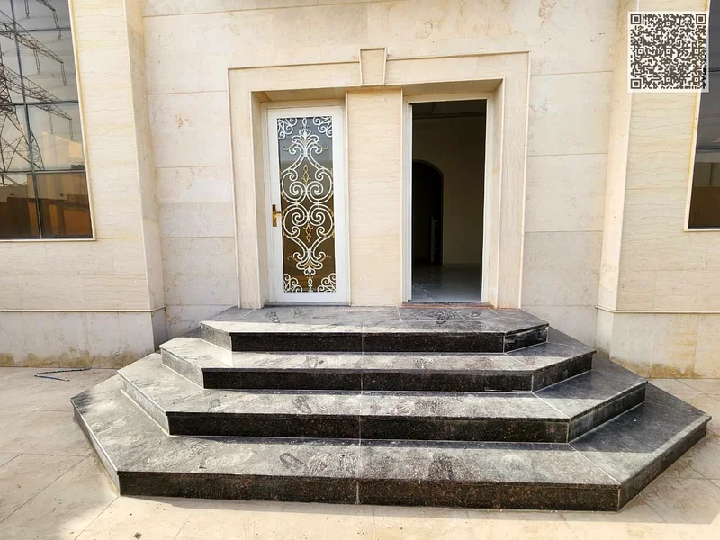 فيلا زاوية للإيجار – 5 غرف نوم رئيسية | وصول مباشر إلى E311 | تخطيط واسع63717359543299112