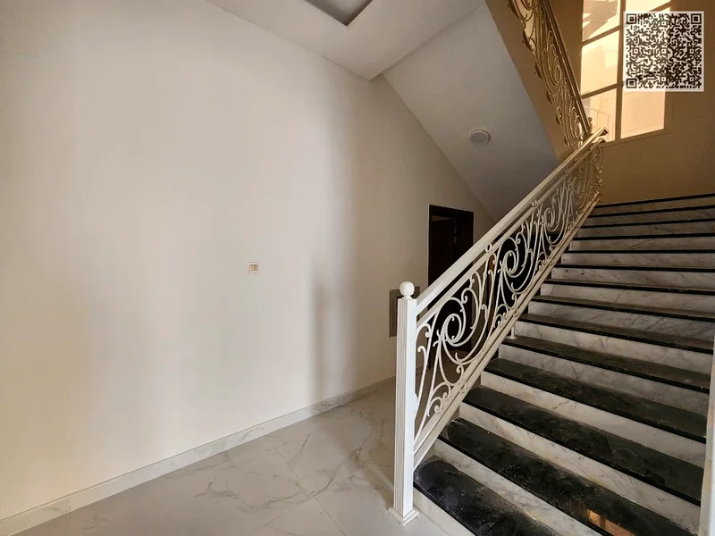 فيلا زاوية للإيجار – 5 غرف نوم رئيسية | وصول مباشر إلى E311 | تخطيط واسع63717359543299114