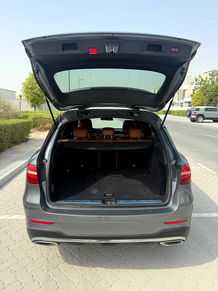 مرسيدس بنز GLC 250 – 2017 – حالة ممتازة63613986191363114