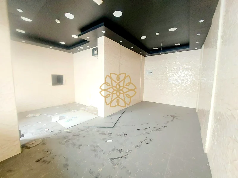 محل متاح للمطعم في الجميرا 1 مع دفع 6 شيكات63816451907714113