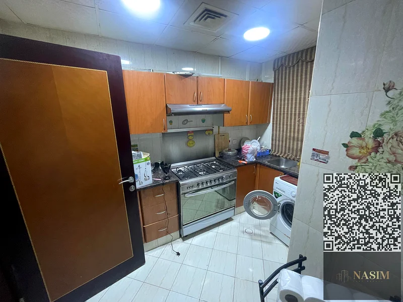 Luxury Apartment for Sale in Corniche Tower with Stunning City View63870351978243113