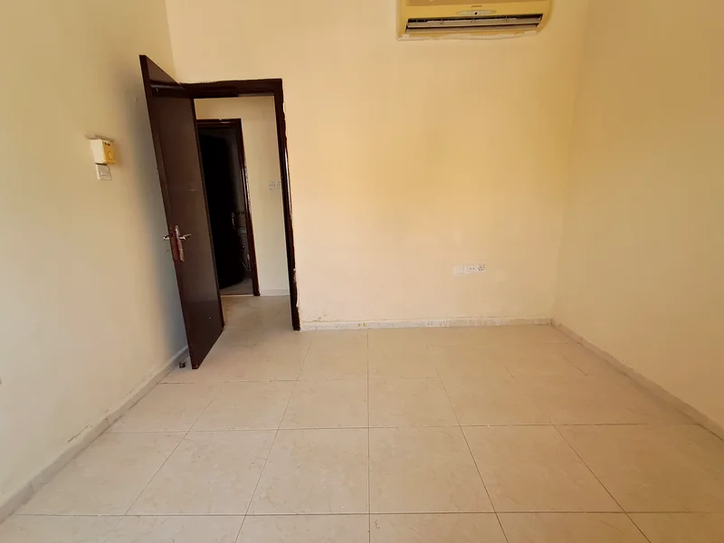 Limited offer 1bhk close to road side 27k available in muwaileh sharjah63704059436801114