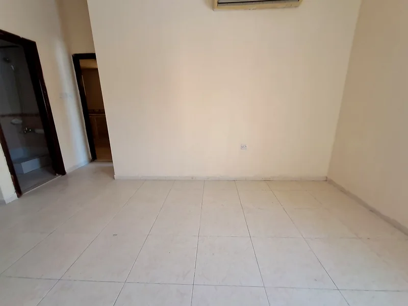 Limited offer 1bhk close to road side 27k available in muwaileh sharjah63704059436801110