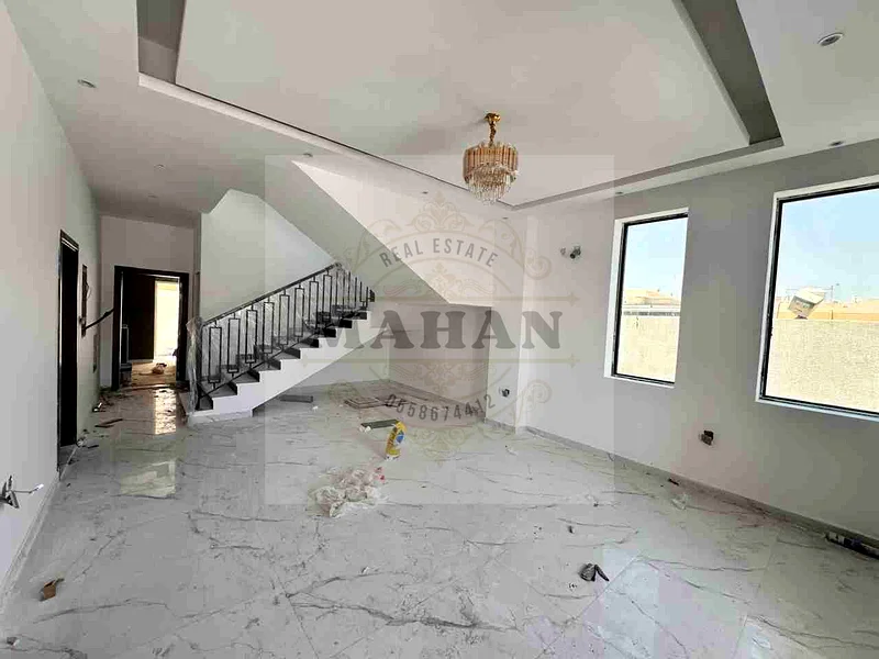 فيلا من 5 غرف نوم مع قاعة مجلس تبدو رائعة63868632348418113