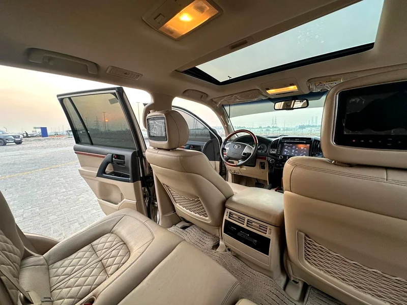 Toyota Land Cruiser GXR 2015 Gcc Full Option First Owner No Accidents agency Checks Super Clean Car63613131557763113
