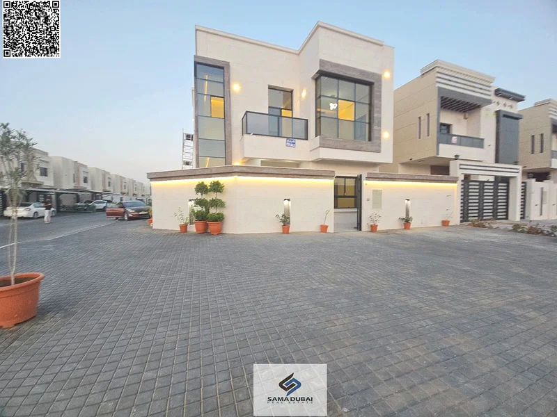 For sale, a villa in Al Helio, Ajman, 5 master bedrooms, a living room and a hall, at an attractive price. It is distinguished by its strategic locati63913545185793113