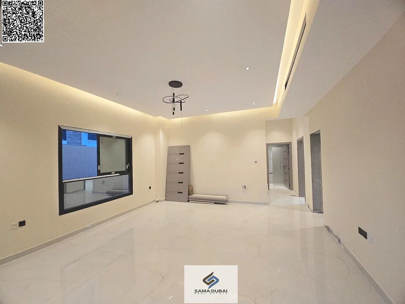 For sale, a villa in Al Helio, Ajman, 5 master bedrooms, a living room and a hall, at an attractive price. It is distinguished by its strategic locati63913545185793114
