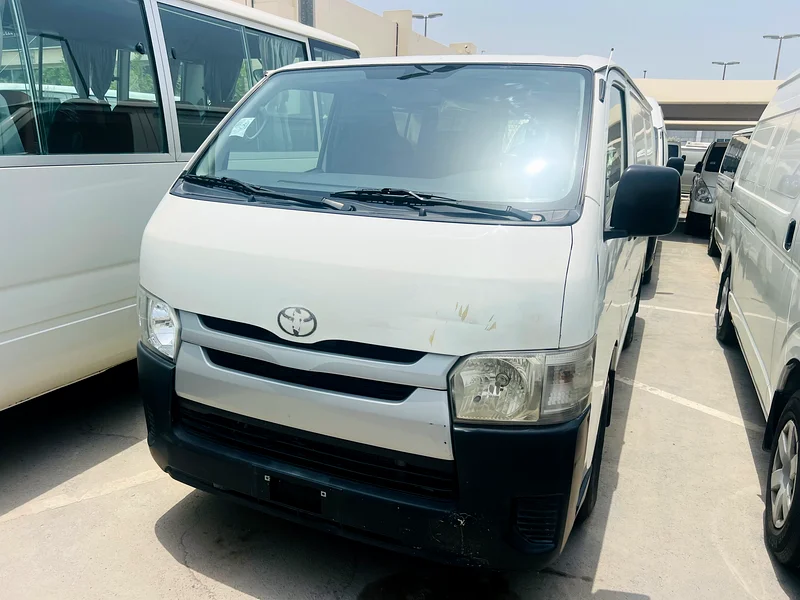 Toyota hiace 2020 model delivery van63612448662658111
