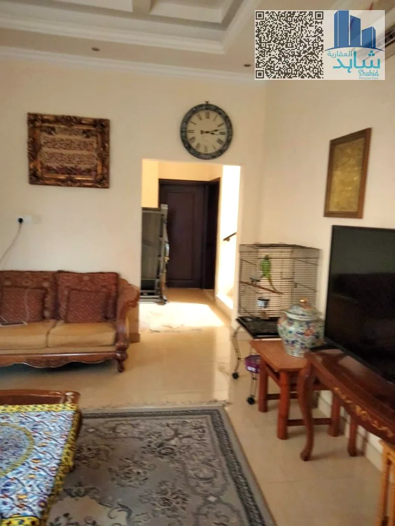 فيلا فسيحة مكونة من 5 غرف نوم للإيجار في المويحة 3 | 110,000 درهم63715397717121111