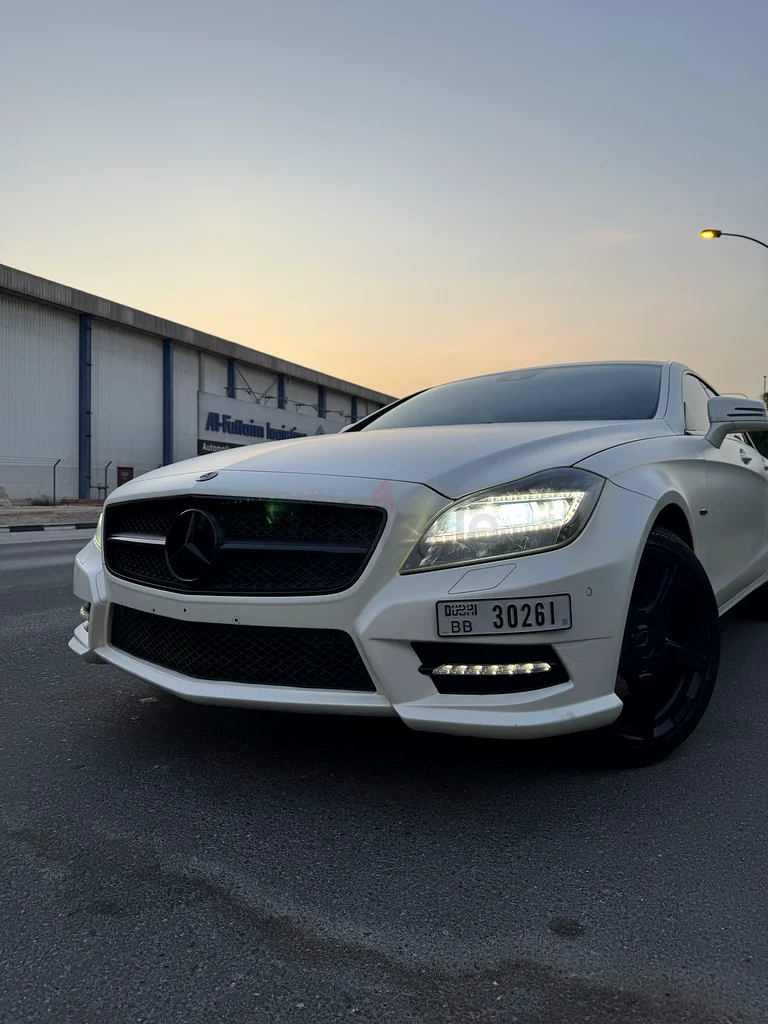 مرسيدس بنز CLS350 - خيار كامل - حالة ممتازة - إصدار أسود63613737801603113