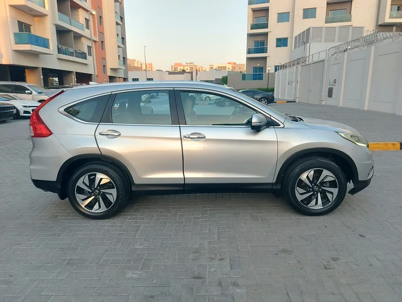 Honda CRV Full option model 2016 km 112000 GCC space fast owner63612063445633112