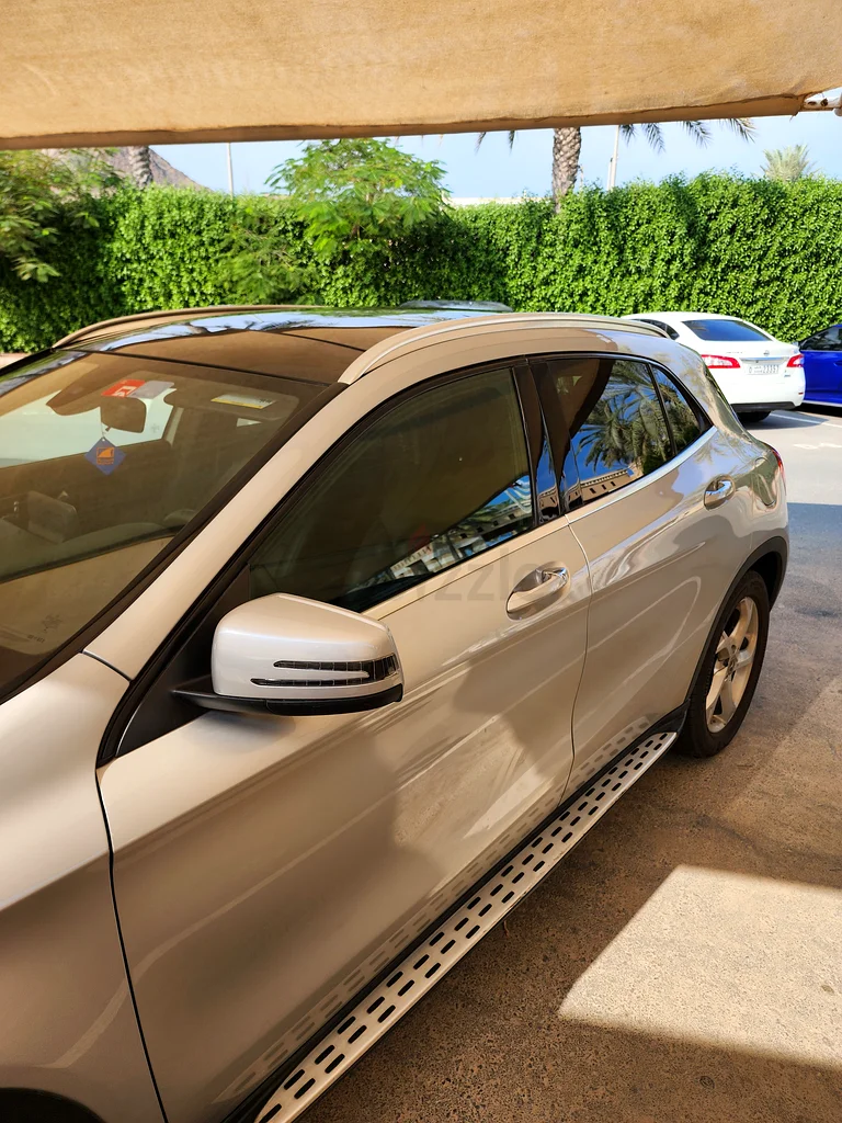 2018 Mercedes-Benz GLA 250 4MATIC Full Option Metallic Silver63613737571459112