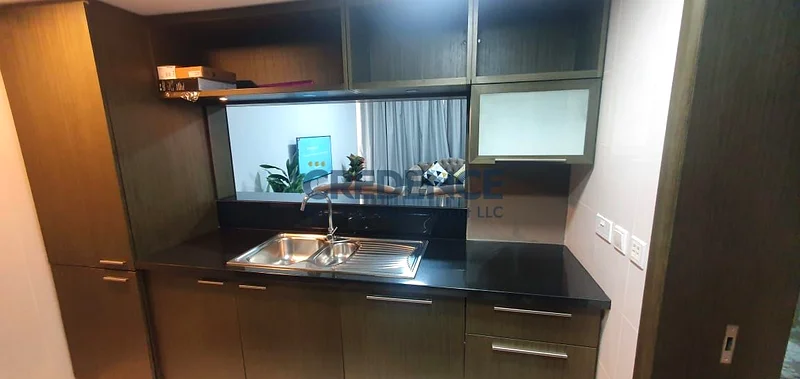 PRIME LOCATION I FULLY FURNISHED I HIGHER FLOOR I63770419993475113