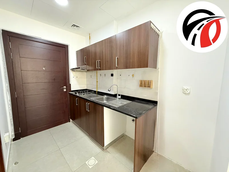 SPACIOUS STUDIO FAMILY BUILDING 6 CHEQUES63742380841475113