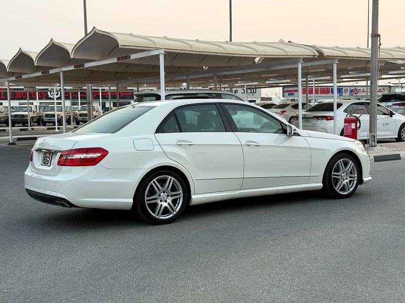 MERCEDES E 550 AMG - 2009 - 88,000 kms - FULL OPTION - JAPANESE SPEC63613135203458114
