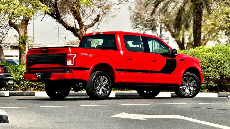 Ford F150 Sport XLT V6 2016 . Gcc specs ( Full agency maintained ). .63613737086081113