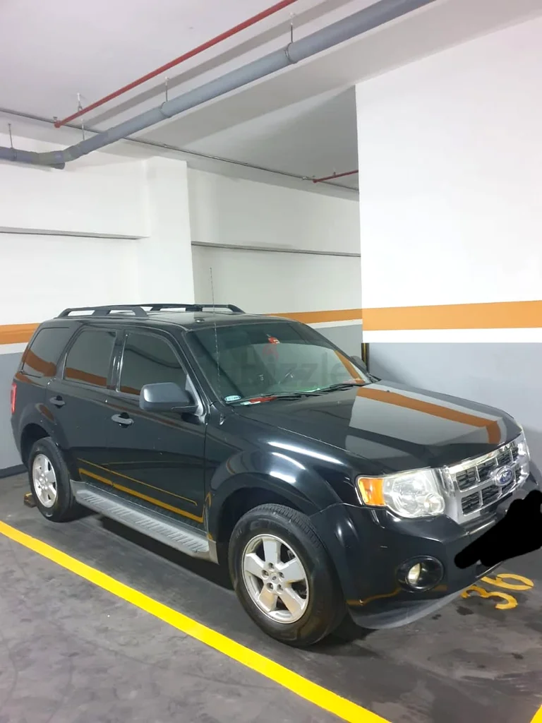 Ford Escape, first owner, top of the range63612083521538113