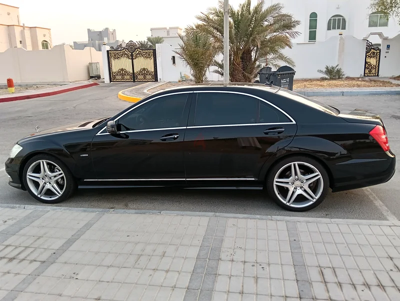 Good condition, 35000 Dirhams.63613985872001111