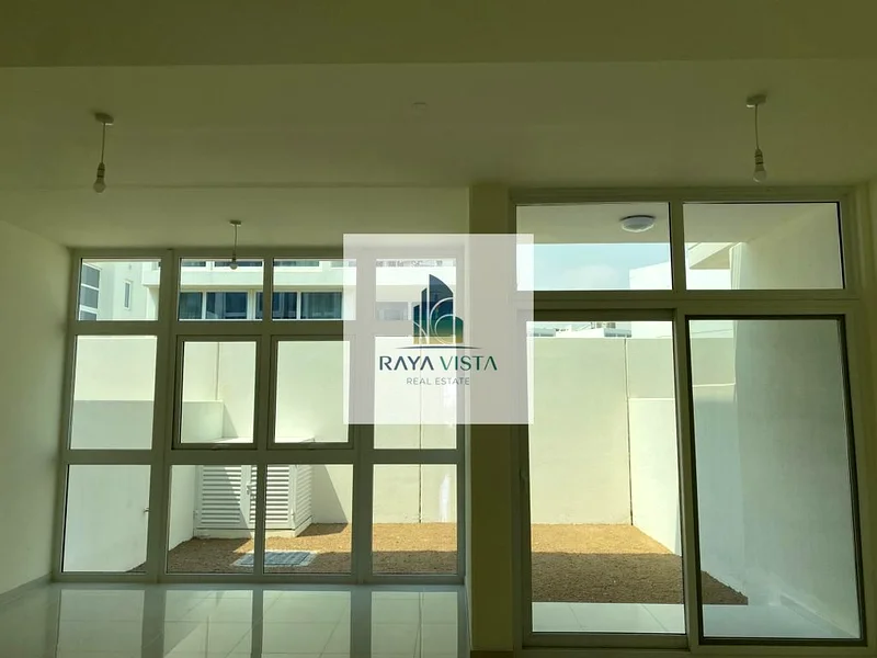 3 غرف نوم + غرفة خادمة | منزل تاون هاوس فسيح وأنيق للعيش63741153582722110