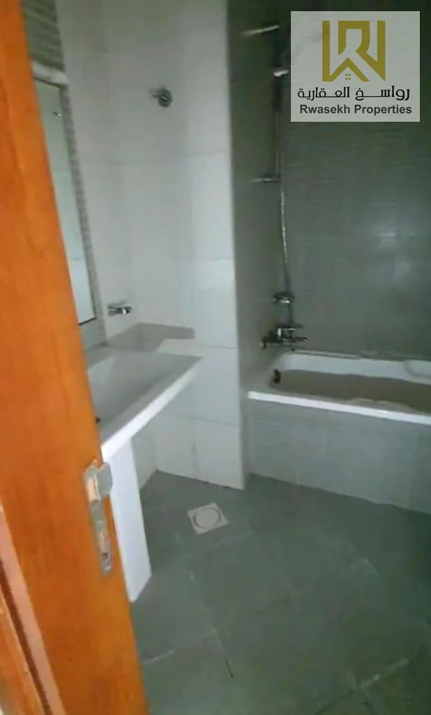 🏢 For sale: A distinctive apartment in Ajman One Towers - Al Rashidiya  📍 Location: Ajman - Al Rashidiya, Ajman One Towers, first floor 💰 Price: AE63866307217281112