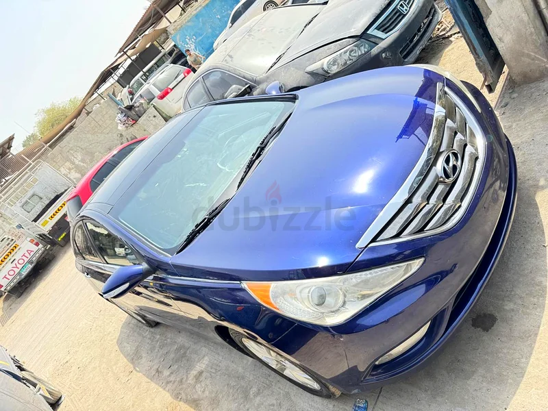 Hyundai Sanata full option limited 
double sunroof 
Model 2012
Engine 2.4
Running 183405males63612085899906110