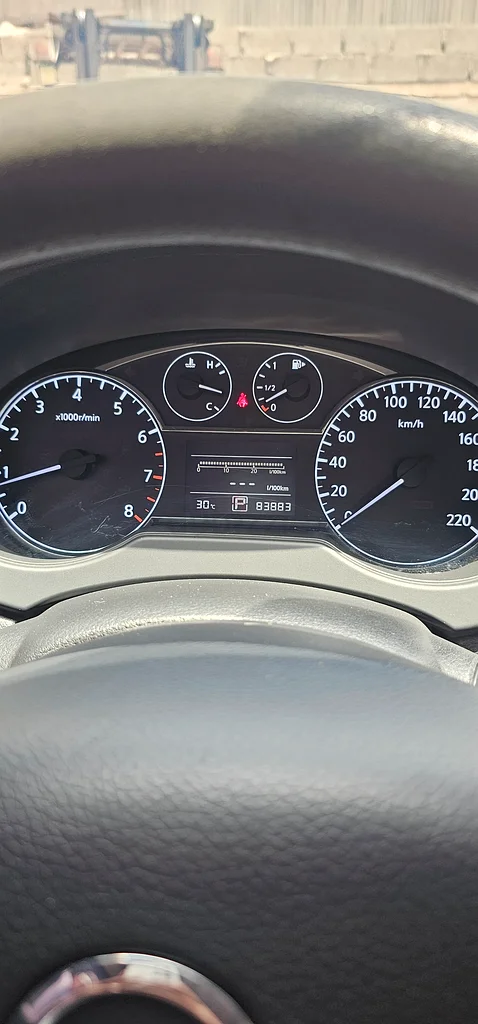 Nissan tida 2015 model 1.6 fresh and clean63613132092035112