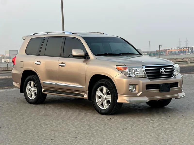 Toyota Land Cruiser GXR 2015 Gcc Full Option First Owner No Accidents agency Checks Super Clean Car63613131557763111
