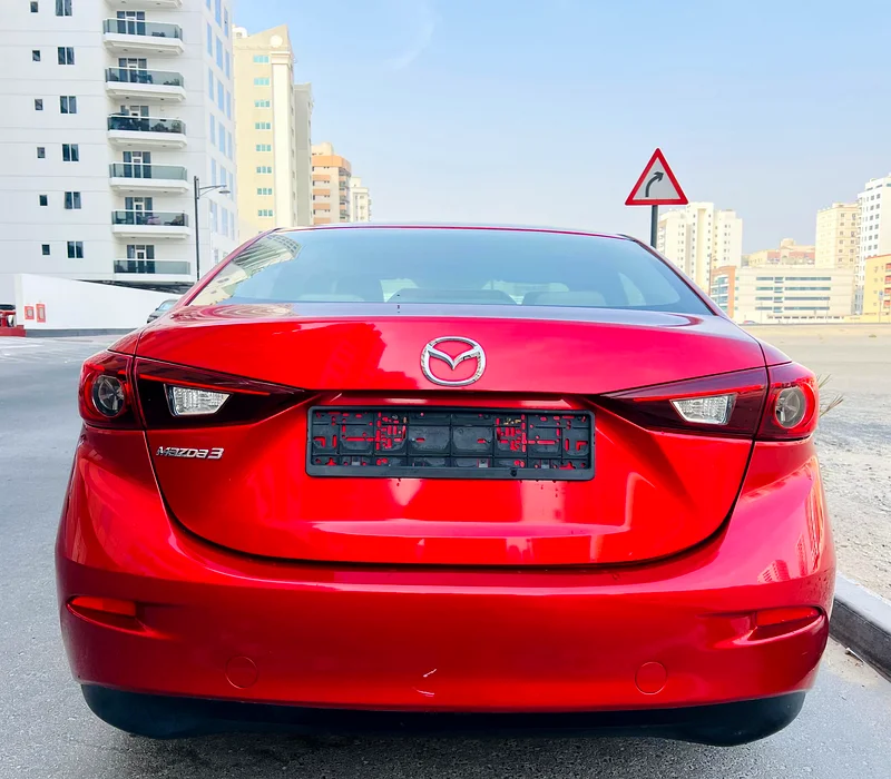 A BEAUTIFUL CLEAN MAZDA 3 EXCELLENT CONDITION 2016 MODEL NICE AND CLEAN CAR63612056057475114