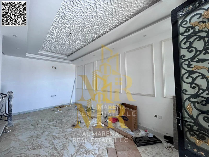 A villa with a price including registration and ownership fees on the main street, ready for occupancy in the most upscale areas of Ajman, freehold fo63906772191619114