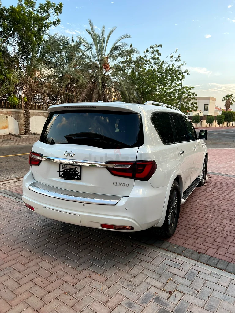 Infinity QX 80 low mileage excellent condition63612060133633111