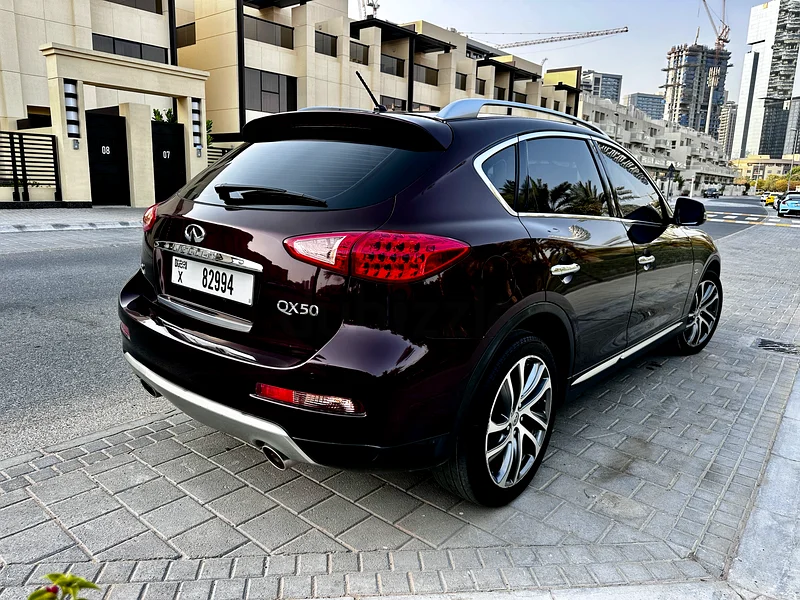 إنفيني QX50 - فاخر - مواصفات الخليج - قيادة منخفضة - تم صيانتها بالكامل - نظيف للغاية - بدون حوادث63612067588739113