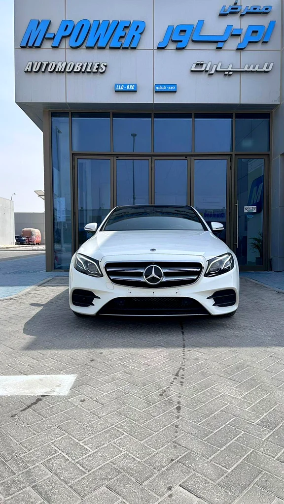 MERCEDES E300 IMMACULATE CONDITION63612056109443114