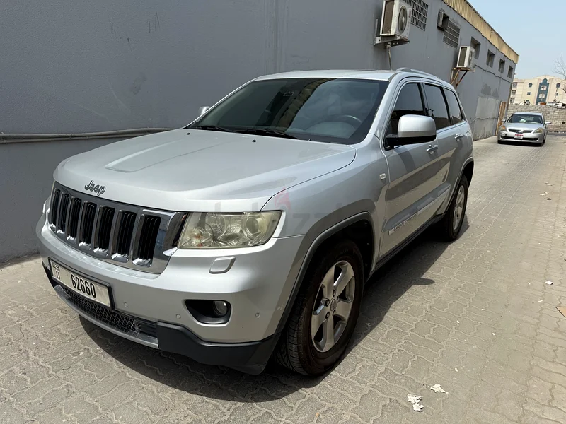 JEEP GRAND CHEROKEE 5.7 V8 HEMI63612070930691111