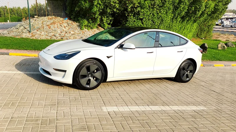 TESLA MODEL 3 2023 GCC UNKNOWN N/A CYLINDER 300_399HP VERY CLEAN CAR NO ACCIDENT63612059199745114