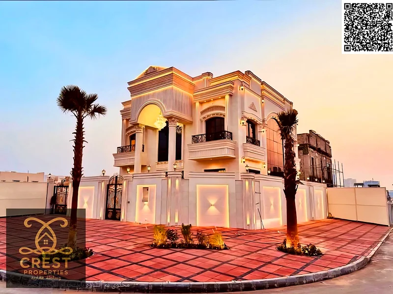 فيلا فاخرة للبيع، في الزاوية، في الحيلو 2، تصميم كلاسيكي، 5 غرف، تكييف مركزي، السعر 2.4 مليون، موقع متميز جدًا63906772222467110