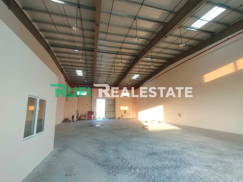 450 KW POWER /// READY TO MOVE /// 5000 Sq.Ft Warehouse  For Rent in Emirates Modern Industrial Area Uaq.63623235351554112