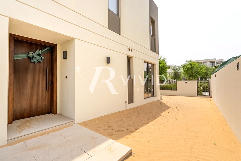 قطعة أرض كبيرة | مطبخ مفتوح | بجانب المسبح والمنتزه63930162101507112