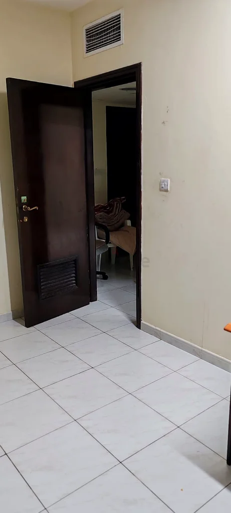 غرف للإيجار للسيدات التنفيذيات63623818494337114