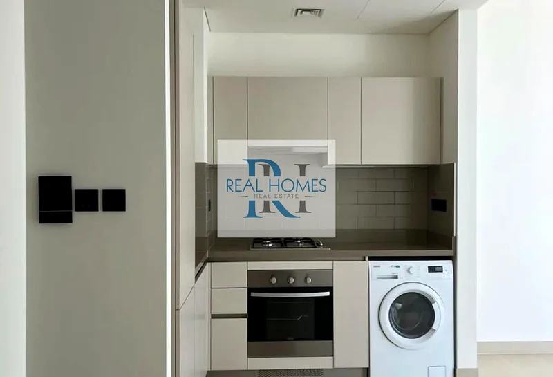 Modern 1BHK | Prime Location | Bright Unit63758156416131114
