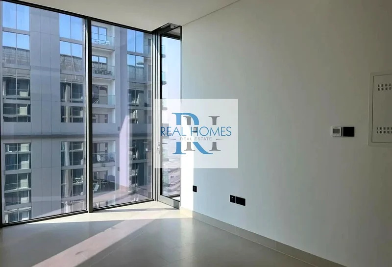 Modern 1BHK | Prime Location | Bright Unit63758156416131110