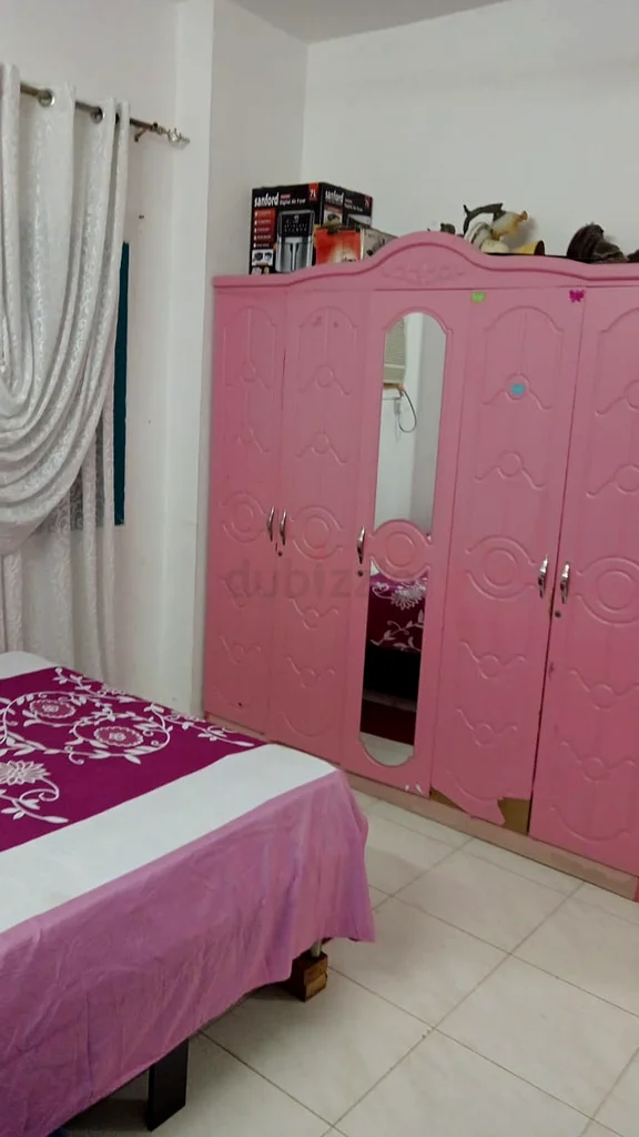 غرفة للإيجار63623900786563112